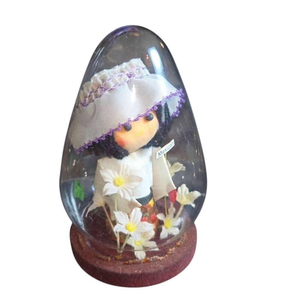 Vintage Mexican Doll In Hand Blown‎ Glass Egg Shaped Dome Souvenir 5"X3.5"X3.5"